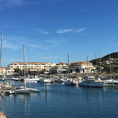 شقة A Proche Plage, Animaux Admis, Parking - Fr-1-338-95
